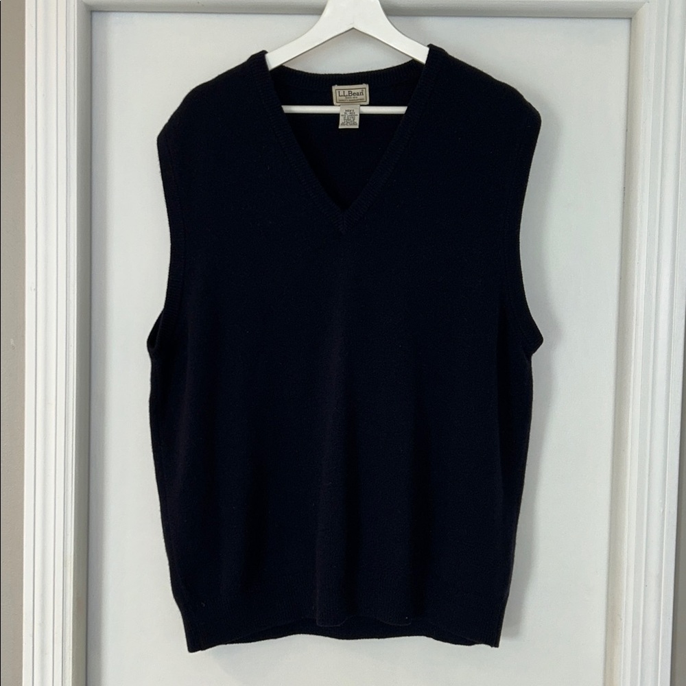 Vintage L.L. Bean 100% Lambswool Navy Sweater Vest Men’s Size XL